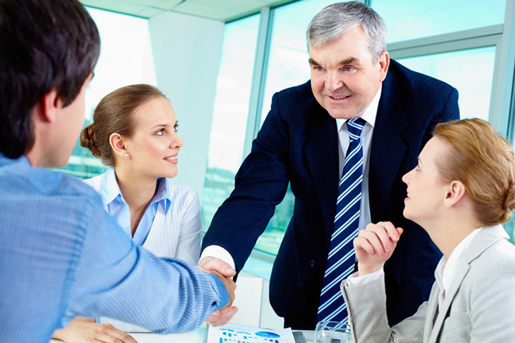 網(wǎng)絡(luò)教育本科怎么申請畢業(yè)？