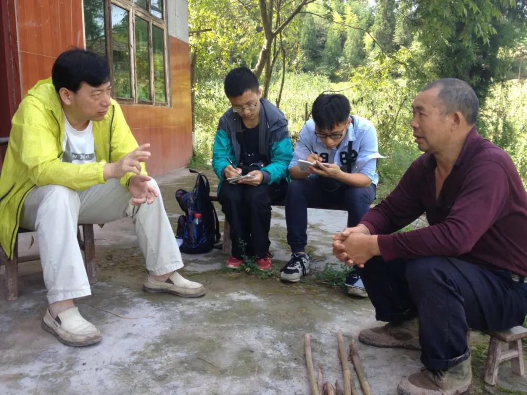 復(fù)學(xué)復(fù)什么？一堂特殊的網(wǎng)絡(luò)班會課來解答