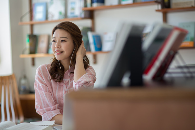 新疆喀什地區(qū)在職人員如何快速提升學(xué)歷？