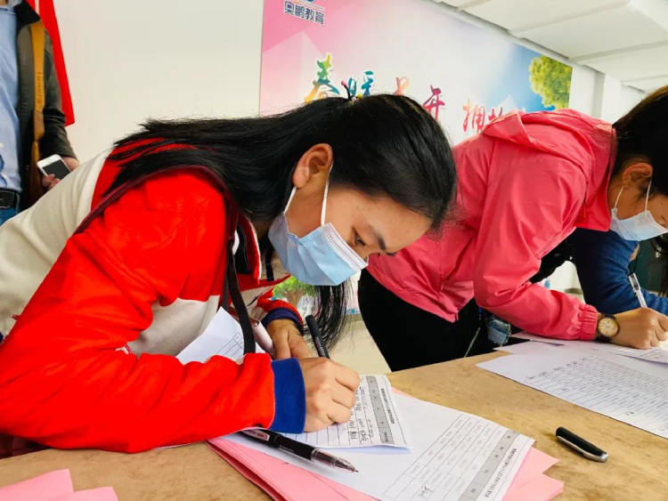 深圳直屬 | 2021春季“春暖花開，擁抱未來”開學典禮